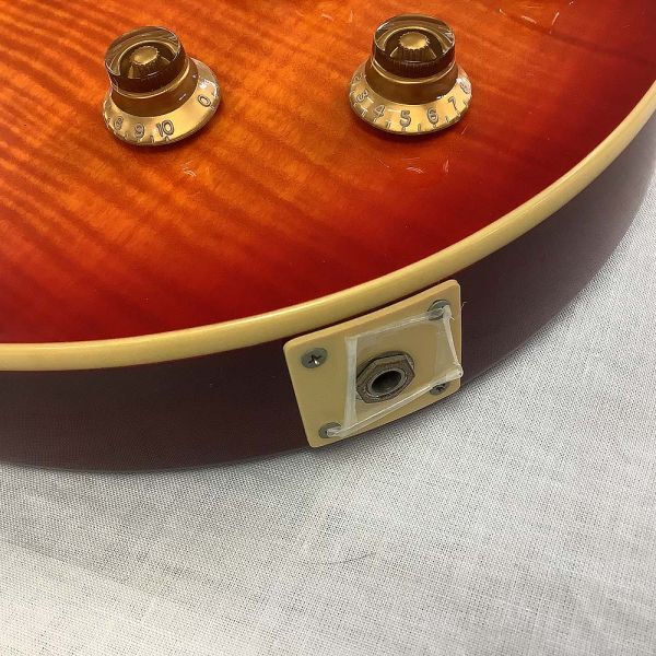 [S2747] Bunny バーニー エレキギター Lupen Prade model