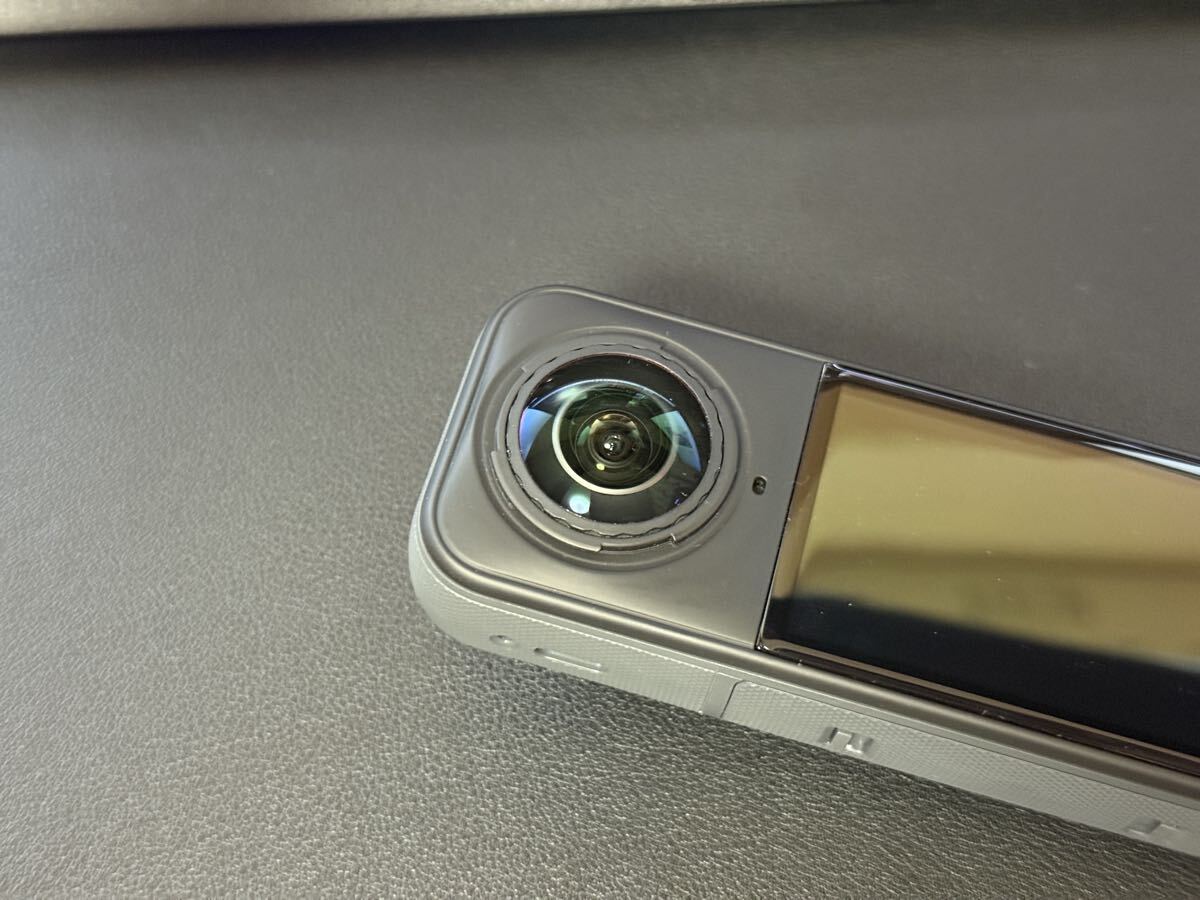 Insta360 X5 エッセンシャルキット8K対応?防水?360度全景アクションカメラ｜夜景に強(qiáng)く“見えない自撮り棒”対応?手ブレ補(bǔ)正など