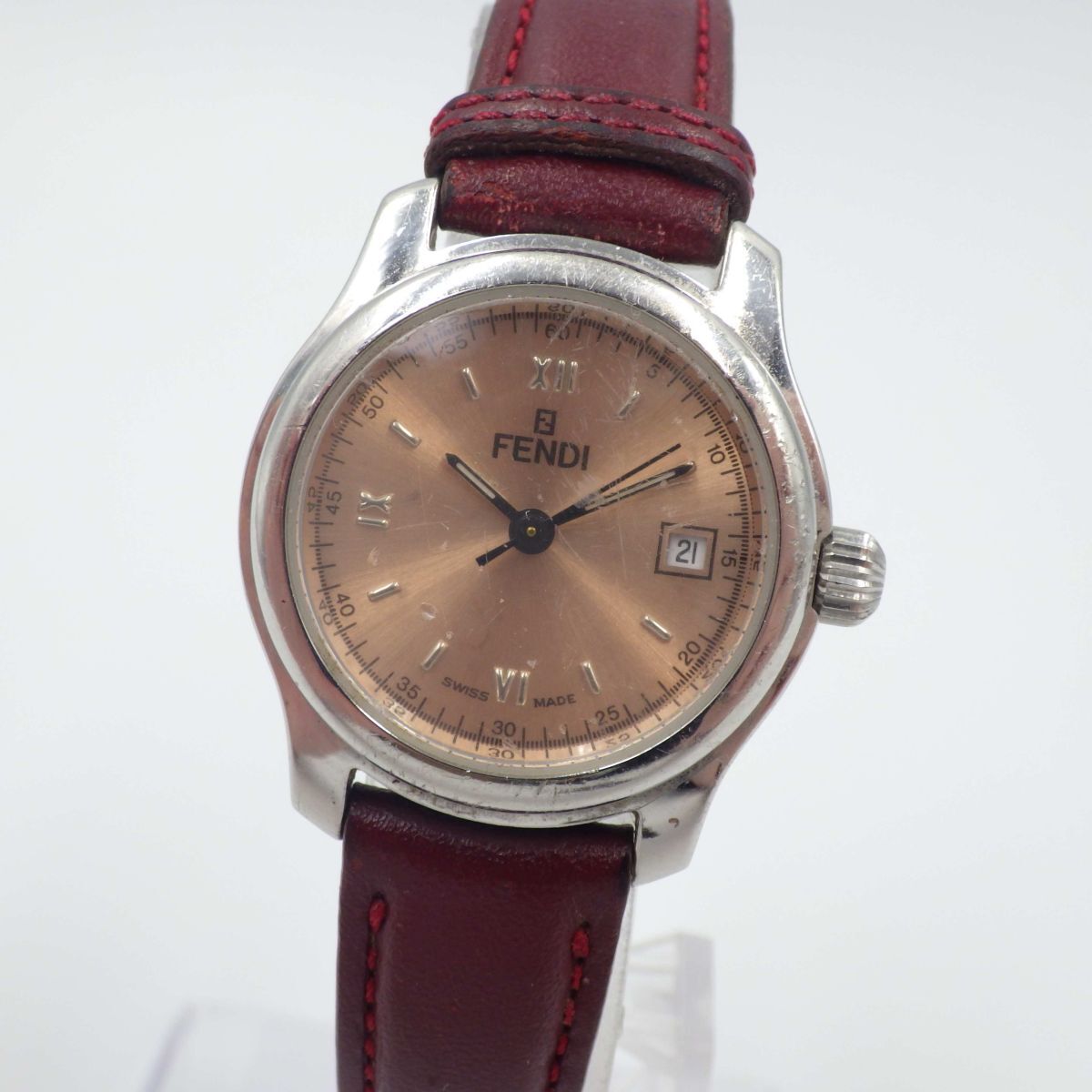 488641/B【1円スタート】FENDI フェンディ 稼動品 210L-065-506 サーモンピンク デイト レディース 時計 クォーツ ケース26mm