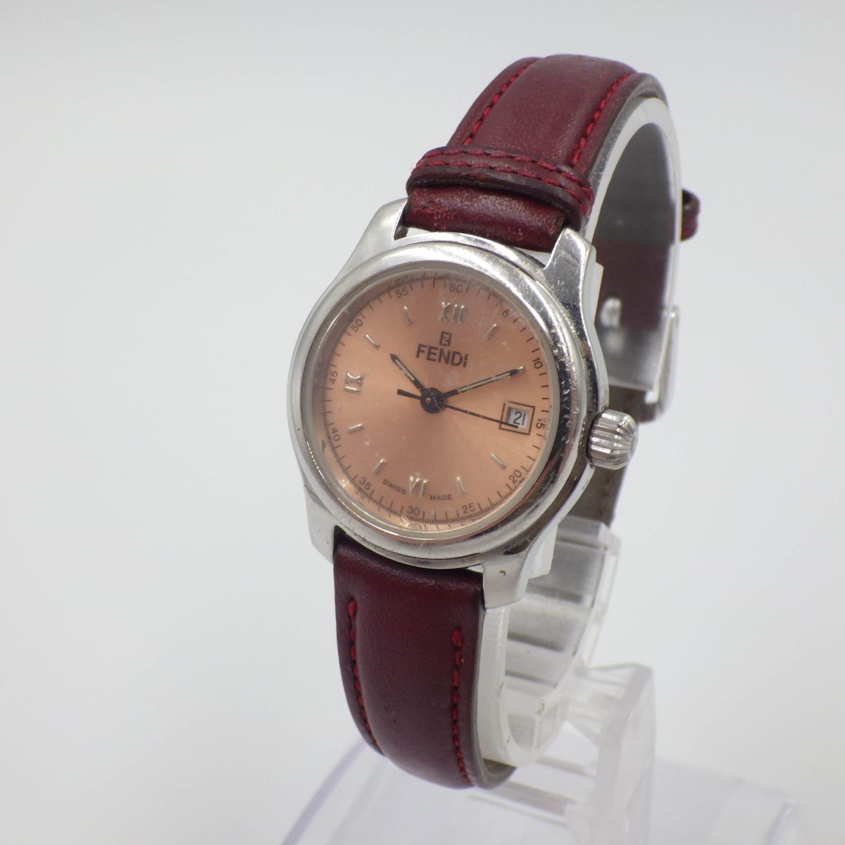 488641/B【1円スタート】FENDI フェンディ 稼動品 210L-065-506 サーモンピンク デイト レディース 時計 クォーツ ケース26mm