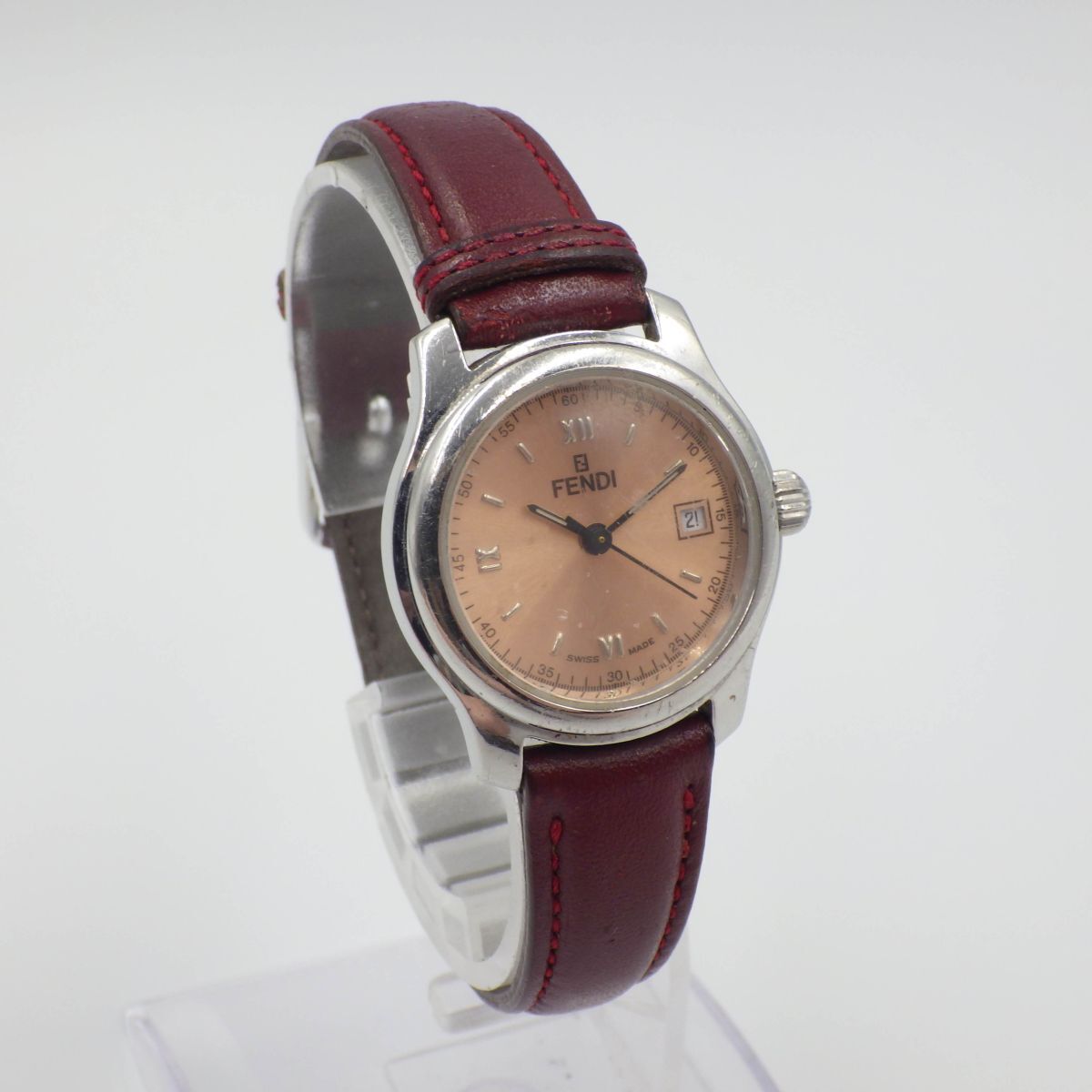 488641/B【1円スタート】FENDI フェンディ 稼動品 210L-065-506 サーモンピンク デイト レディース 時計 クォーツ ケース26mm