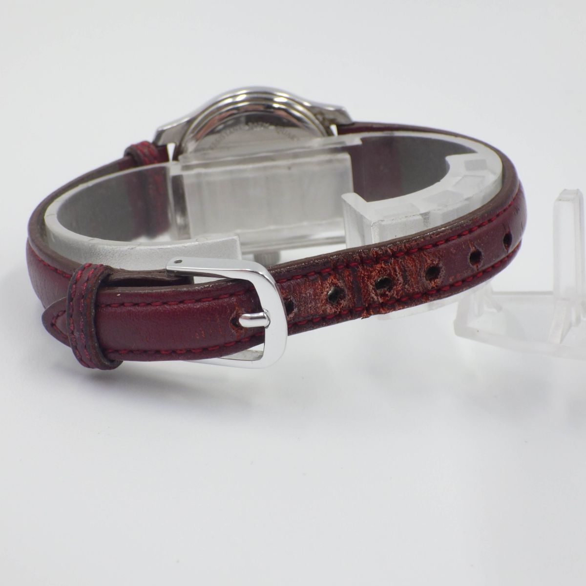 488641/B【1円スタート】FENDI フェンディ 稼動品 210L-065-506 サーモンピンク デイト レディース 時計 クォーツ ケース26mm