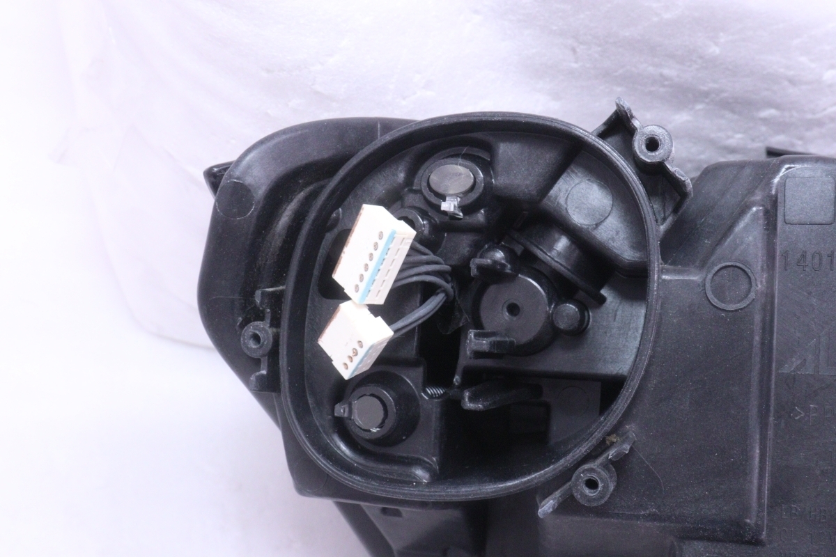 59-1076* прекрасный товар *LED G20 BMW 3 серии * левая передняя фара A9 9481703-08/LE16C6385 черный оригинальный (YM)