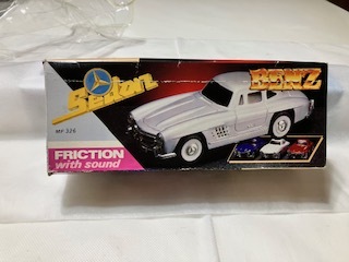 ベンツ1956 ブリキミニカー　1/24ぐらい（全長２４ｃｍ）　フリクションサウンド