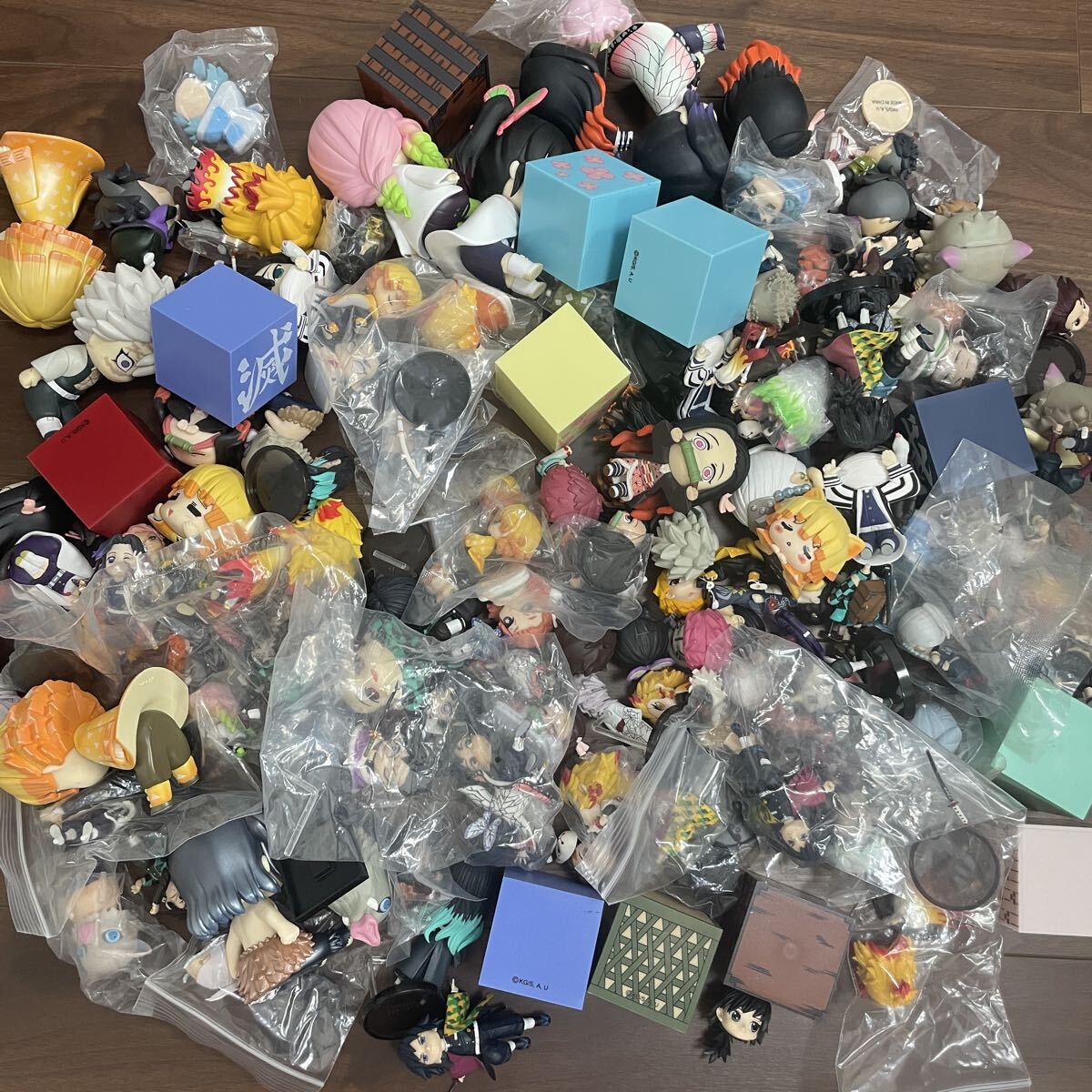 ジャンク セット まとめ売り 大量 フィギュア ガチャ プライズ 鬼滅の刃 竈門炭治郎 我妻善逸 嘴平伊之助 煉獄杏壽郎 猗窩座 など