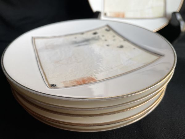 ノリタケ　素朴な絵柄の銘々皿　６枚　お買い得品_画像5