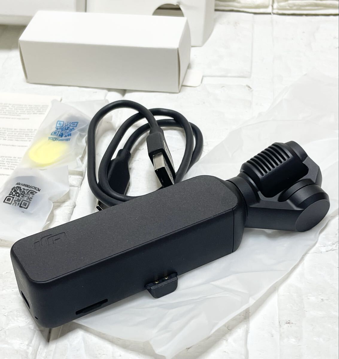 DJI Osmo Pocket ３軸ジンバルカメラ アクションカメラ B5