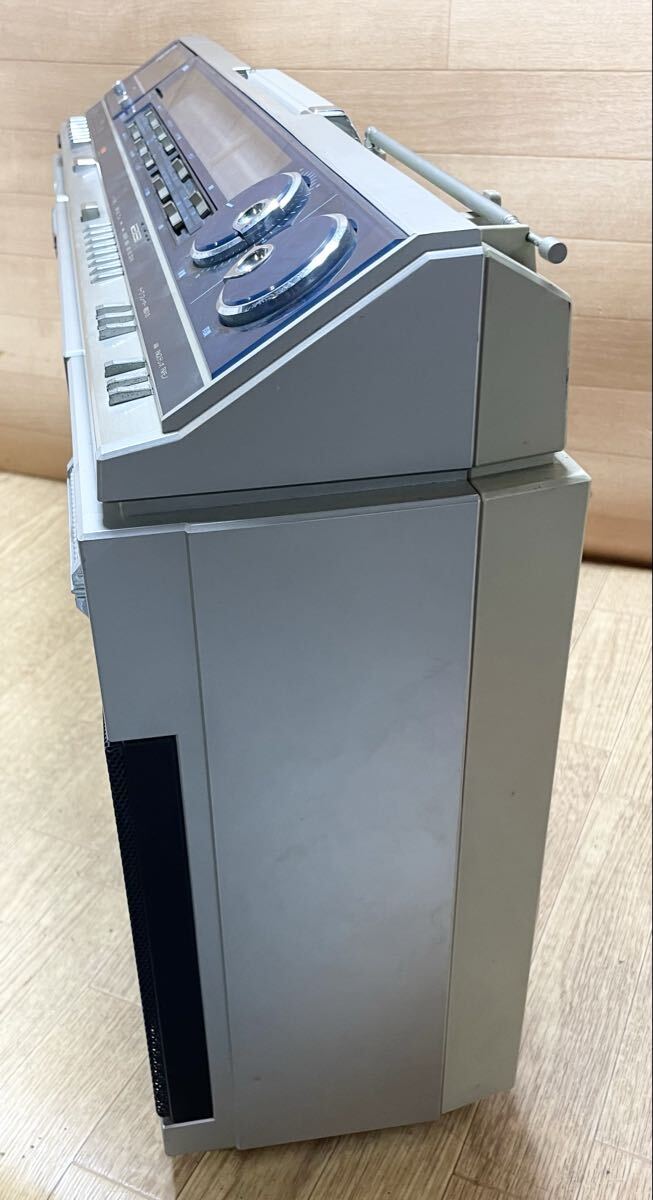 ラジオ 音出し確認済み☆ SHARP シャープ レコード両面演奏ポータブルステレオ VZ-V2 ラジカセ カセット お寶 コレクター B21