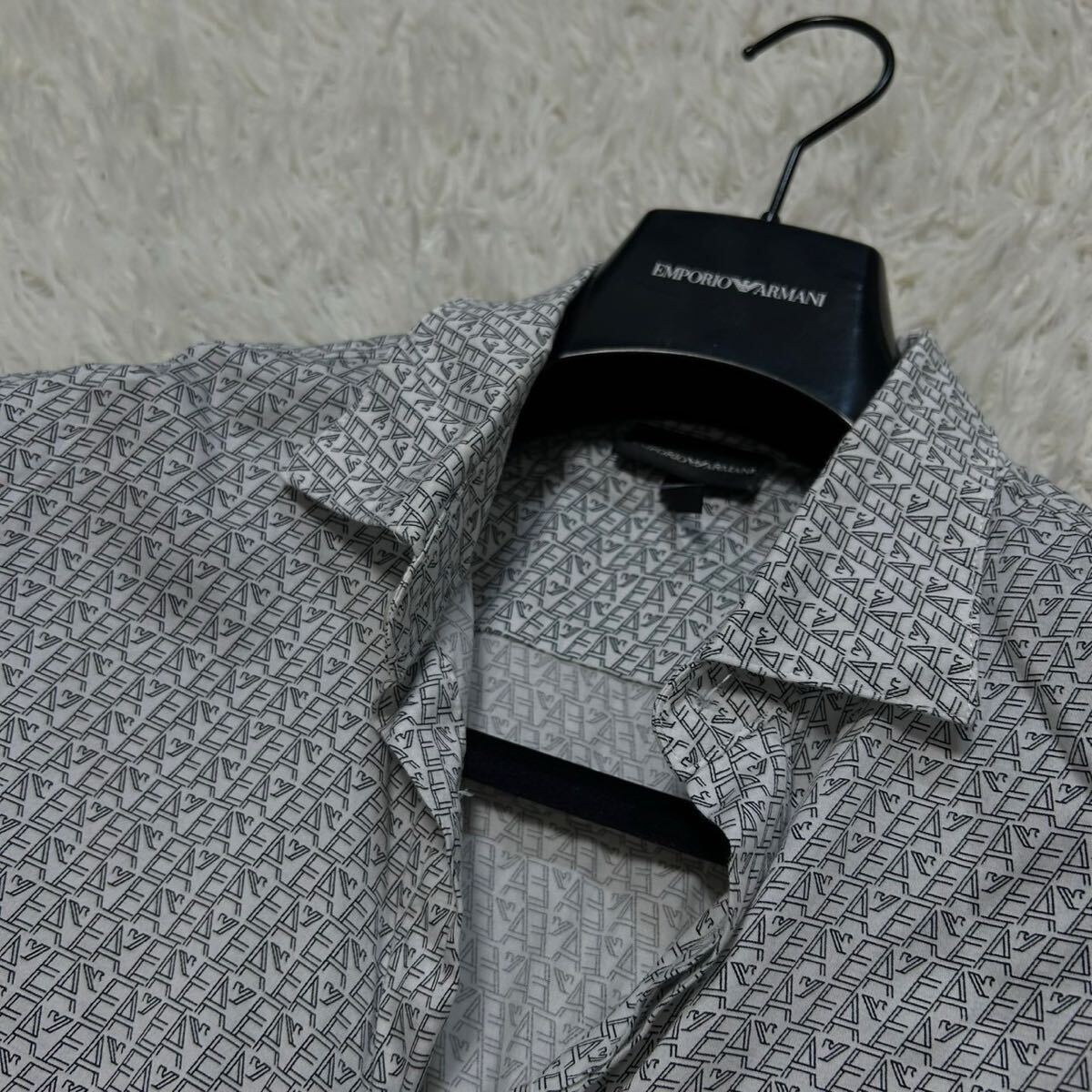 圧巻のロゴ総柄?極美品!!!エンポリオアルマーニ【贅の極】EMPORIO ARMANI 長(zhǎng)袖シャツ　ワイシャツ　総柄　イーグル　ホワイト　L