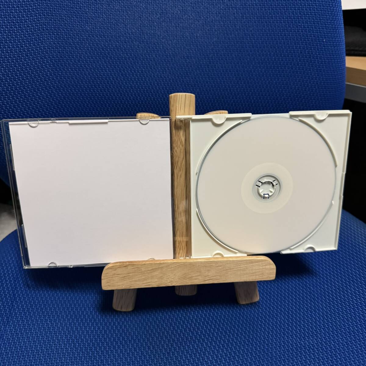 特典付き限定盤|ハンドメイド音楽CDーR】AI生成音楽【木之本レール作【木之本愛スク水コスプレアルバム】23曲入り、約77分収録】_画像4