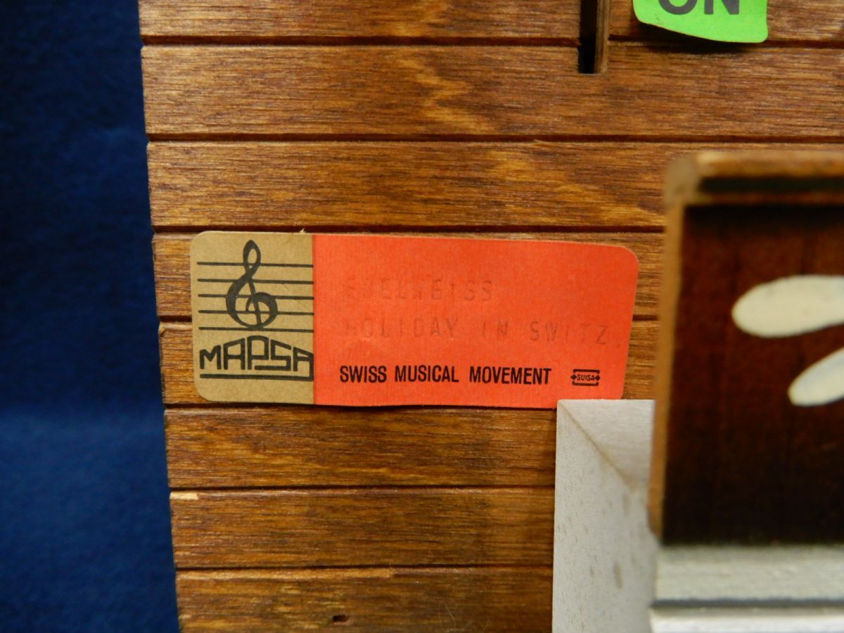 ★★古い鳩時計 SWISS MADE オルゴール付★ログハウス/スイス制/ジャンク品/消費稅0円