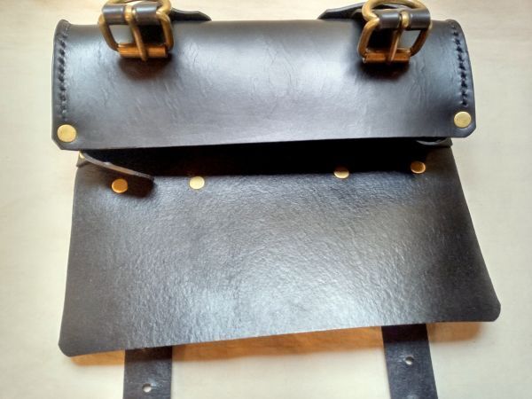 姫路産ブラックヌメ革ツールバッグG(訳あり