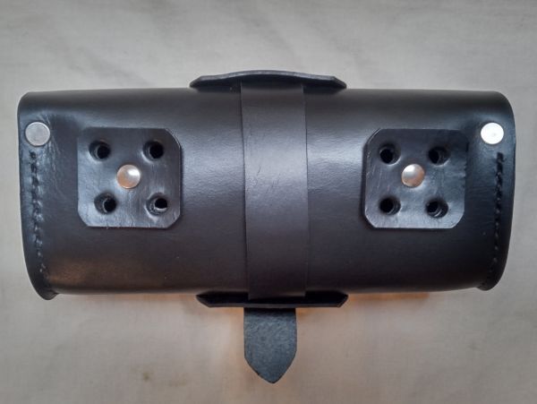 姫路産ブラックヌメ革コンパクトバッグ(訳あり