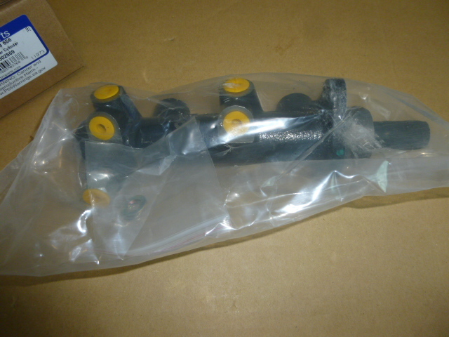 2002/1802/1602/1600用ブレーキマスターシリンダー 新品_画像2