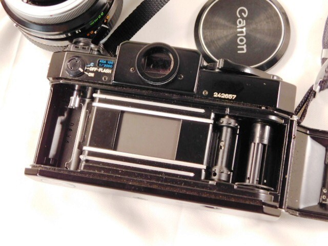 Y322★CANON F-1 一眼レフフィルム式カメラ マニュアルレンズセット/一眼レフ カメラ /FD55mm/キャノン/送料700円～
