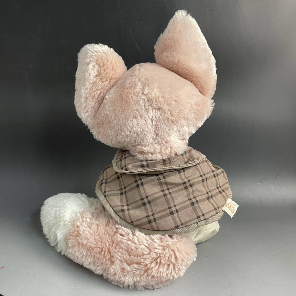 UNY42/59 ディズニー 東京ディズニーシー ダッフィー&フレンズ リーナベル ぬいぐるみ 探偵 コスチューム付き 美品 ぬいぐるみ TDS