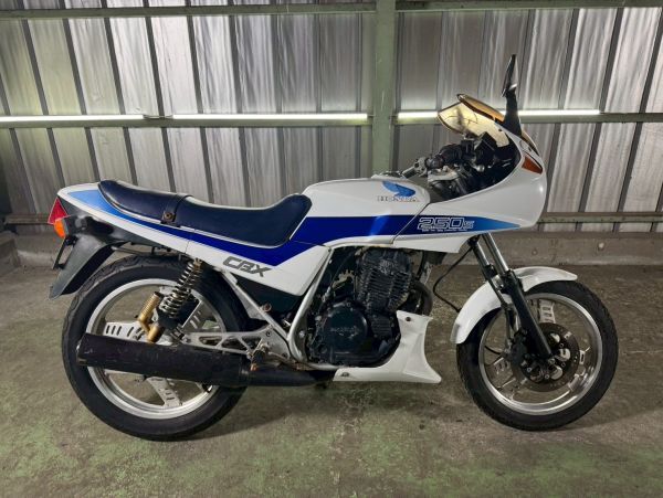 ホンダ CBX250 MC12 落札后の返品可(検 ZX-25 ZXR ニンジャ GPZ ゼファー Z250 VT GSR NSR CBR CBX CB FZR YZF TZR MT-25 GSXR ガンマ γ