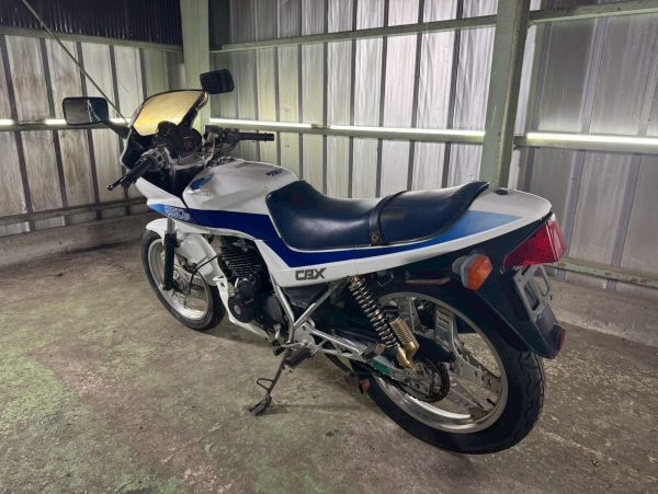 ホンダ CBX250 MC12 落札后の返品可(検 ZX-25 ZXR ニンジャ GPZ ゼファー Z250 VT GSR NSR CBR CBX CB FZR YZF TZR MT-25 GSXR ガンマ γ