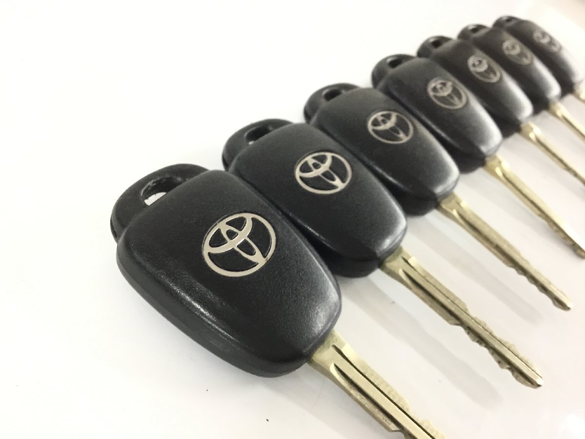 売り切り！ トヨタ NHP10 アクア リモコンキー 2ボタン 7個(gè)　　　　　　　　　　　　　　　　　　　　　2502215 2J1-2 斎