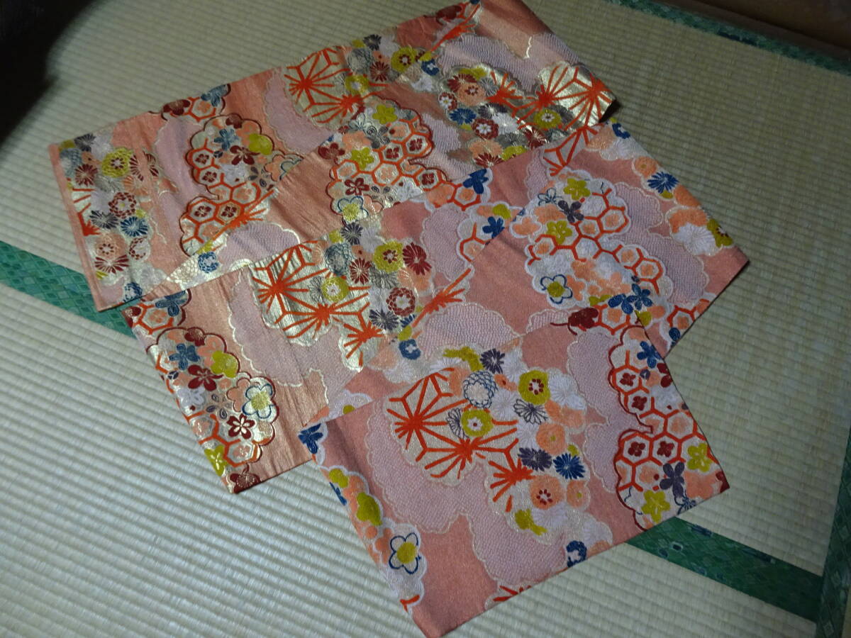 古布/昭和レトロ 豪華で可愛い雰囲気のピンクのアンティーク丸帯(正絹)_画像1