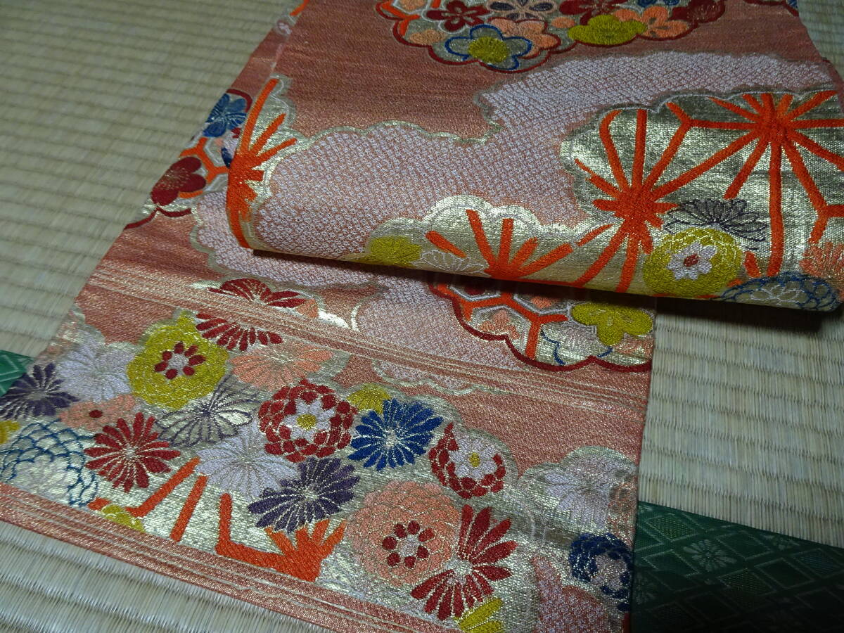 古布/昭和レトロ 豪華で可愛い雰囲気のピンクのアンティーク丸帯(正絹)_画像5
