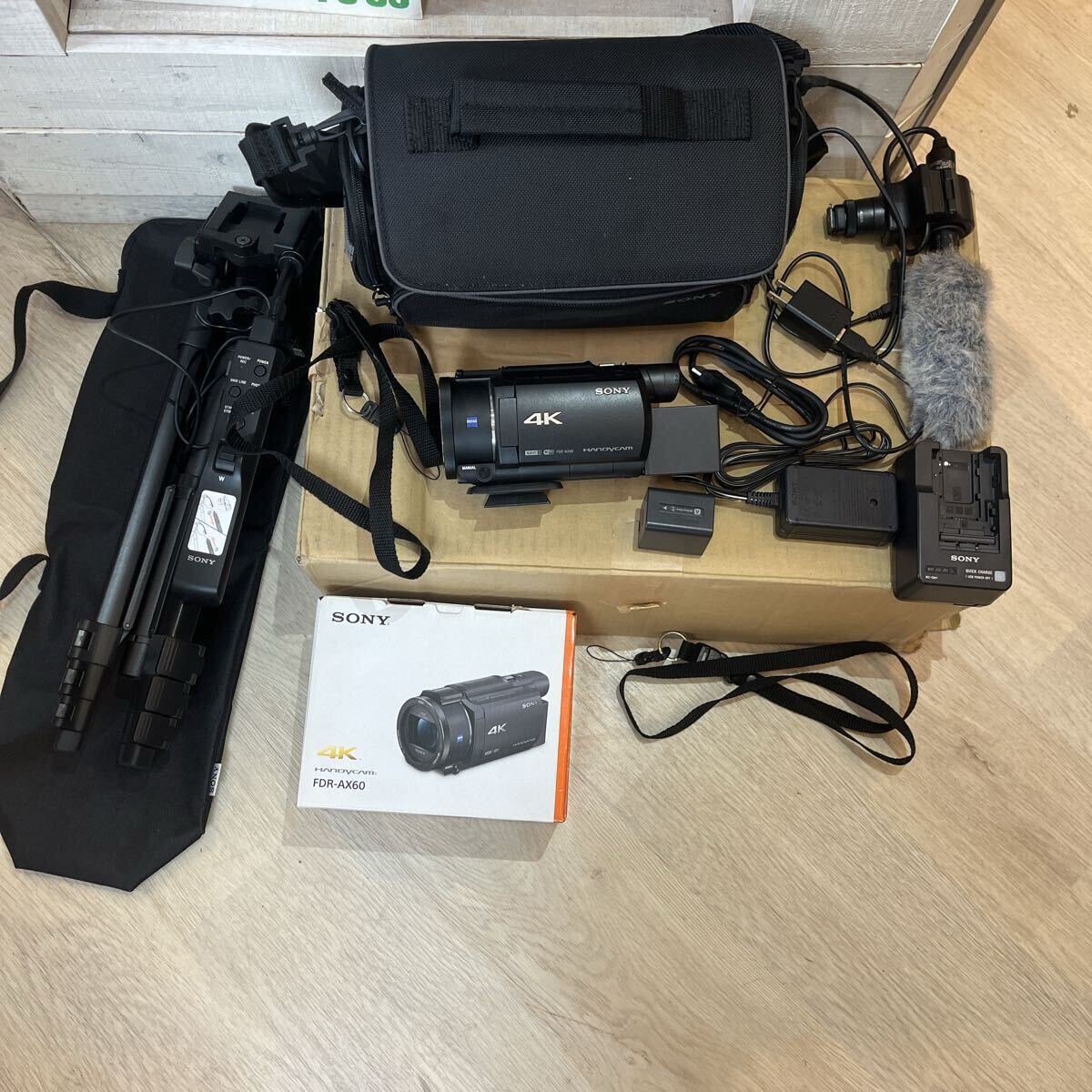 SONY FDR-AX60 リモコン三腳 VCT-VPR1 ショットガンママイクロフォン ECM-CG60 バッテリー2個(gè) SDカード付き 豪華 フルセット 現(xiàn)狀品 カメラ