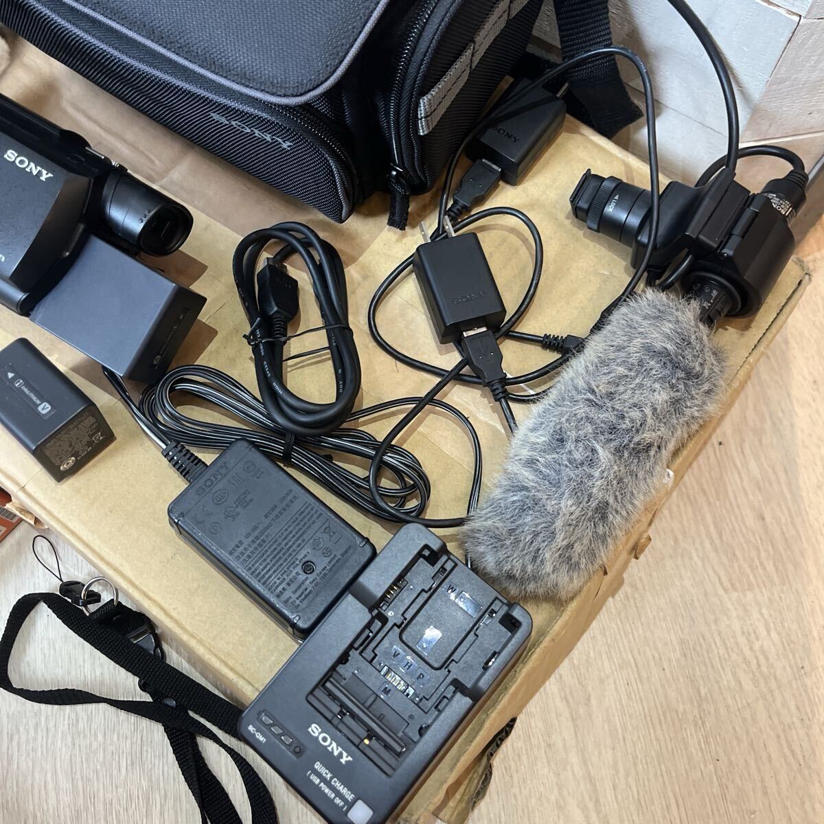SONY FDR-AX60 リモコン三腳 VCT-VPR1 ショットガンママイクロフォン ECM-CG60 バッテリー2個(gè) SDカード付き 豪華 フルセット 現(xiàn)狀品 カメラ