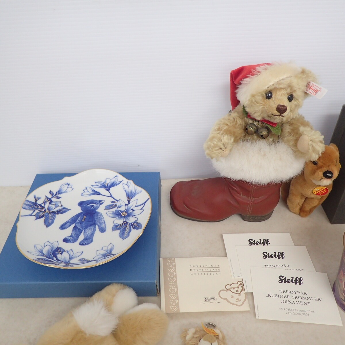 Steiff シュタイフ テディベア/プレート/ビスクドール/キーホルダー/ぬいぐるみ/羽子板 等 まとめてセット【IN