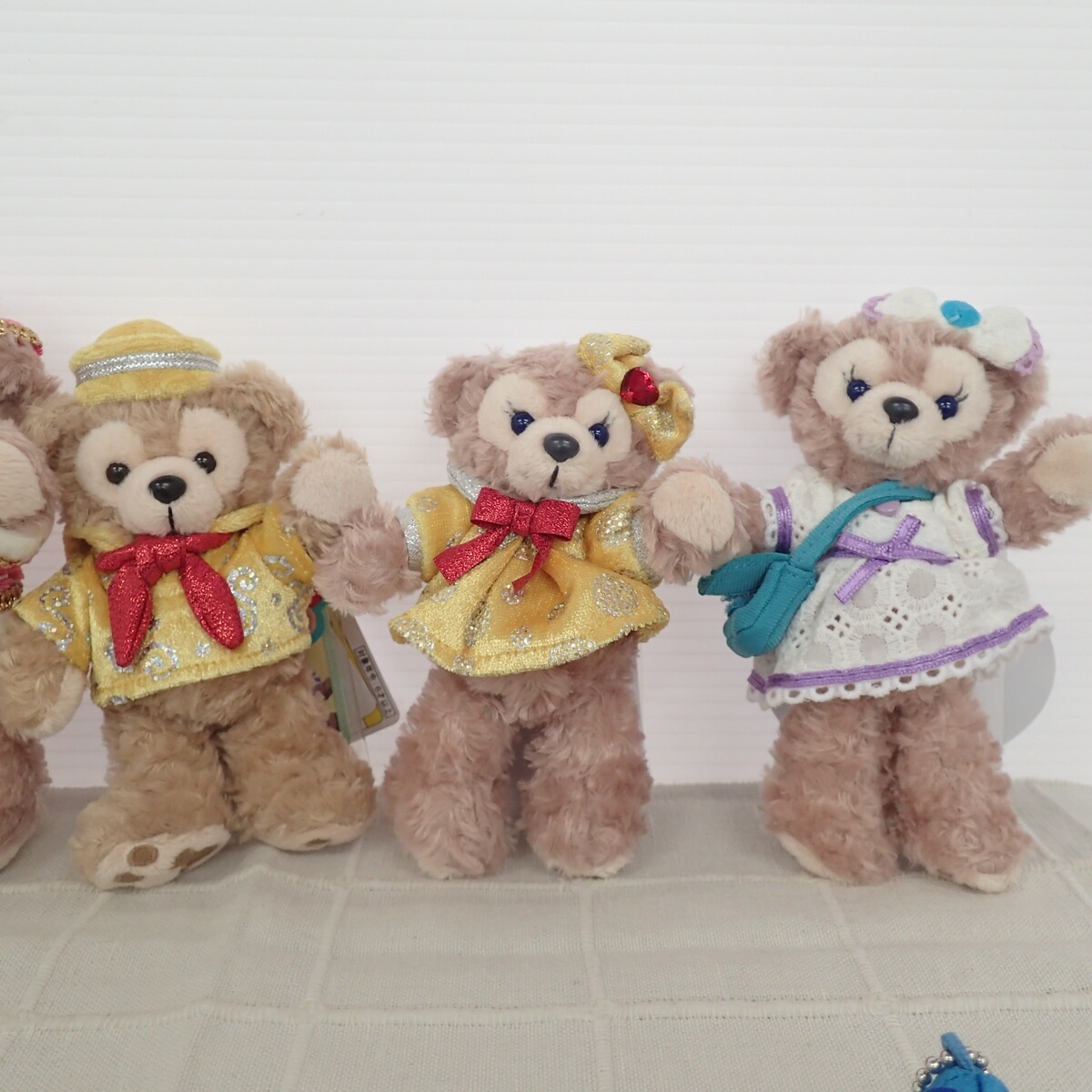 ダッフィー&フレンズ ぬいぐるみバッジ/ぬいぐるみストラップ ザ?ハピネス?イヤー/Cape Cod Holiday 等 Set タグ付 ディズニー【IO