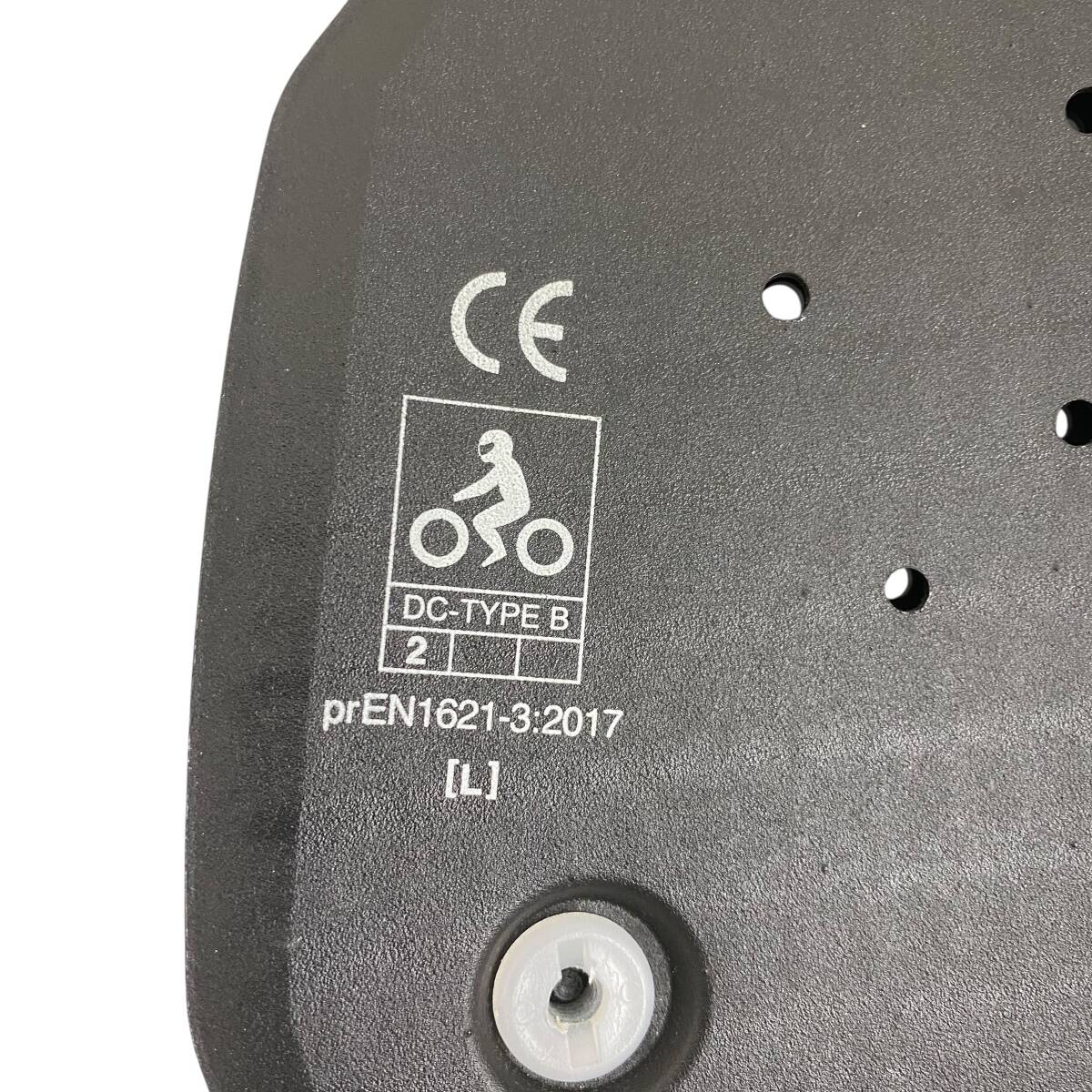 【即決】 RS TAICHI アールエスタイチ TRV067 TECCELL セパレート チェストプロテクター 胸部 23608-60_画像3