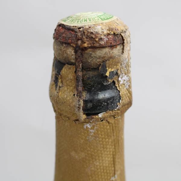 MOET＆CHANDON（モエエシャンドン）ブリュット アンペリアル 舊 12％ 750ml ※ラベル汚れ?キャップフィルム破れ F24G010138