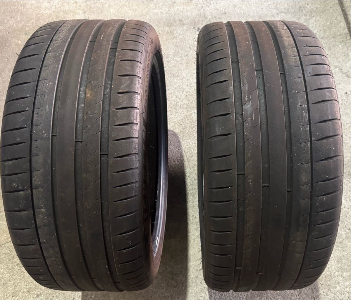 MICHELIN PILOT SPORT 4S MO1 265/40ZR20 104Y б/у 2 шт 2023 год производства Michelin Pilot спорт Mercedes Benz одобрение MICHELIN PILOT SPORT 4S MO1 265/40ZR20 104Y б/у 2 шт 2023 год производства Michelin Pilot спорт Mercedes Benz одобрение