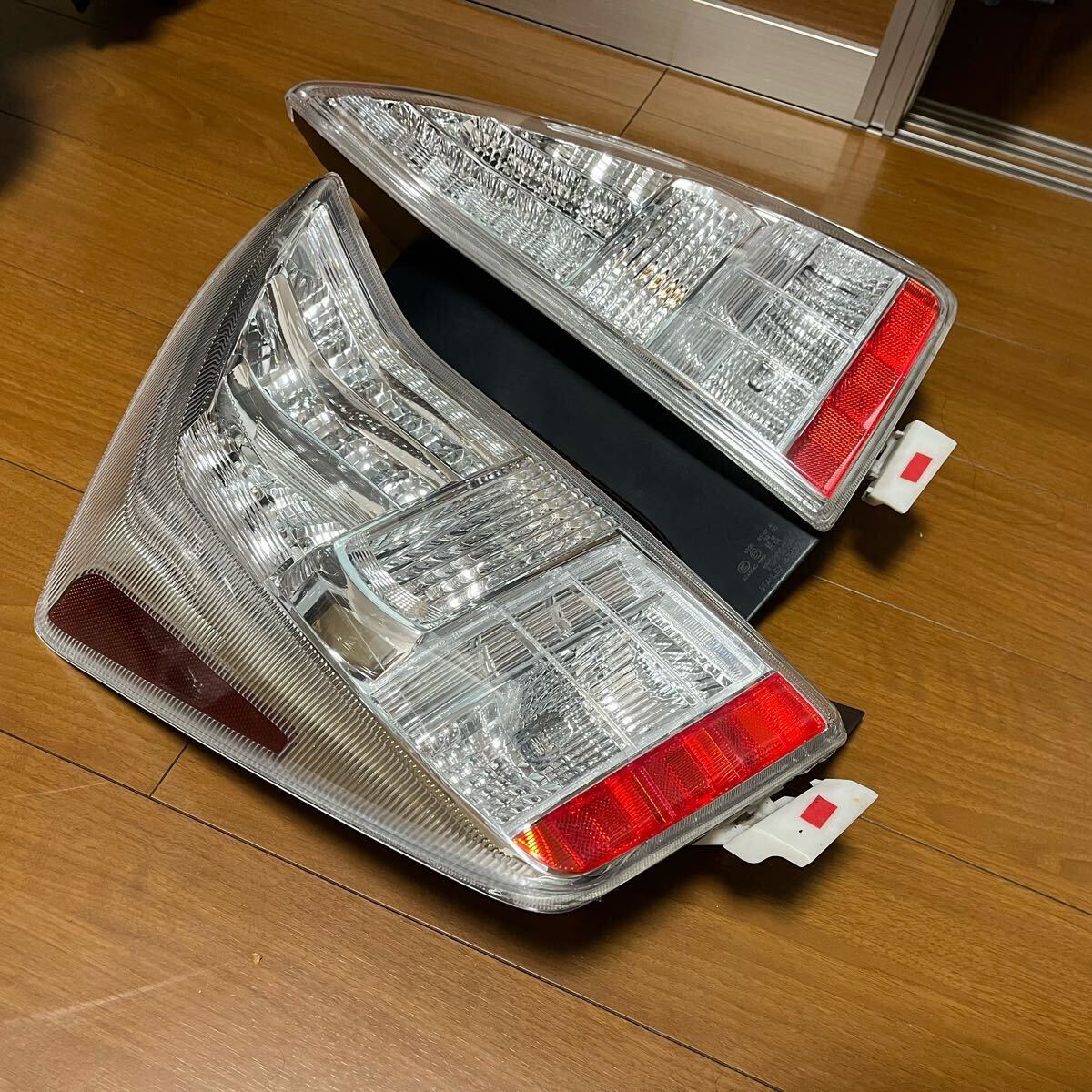 30プリウス 前期 ZVW30 純正加工USテール　STANLEY トヨタ テールランプ　クリアテール　加工テール　ワンオフ　US 左右セット _画像1