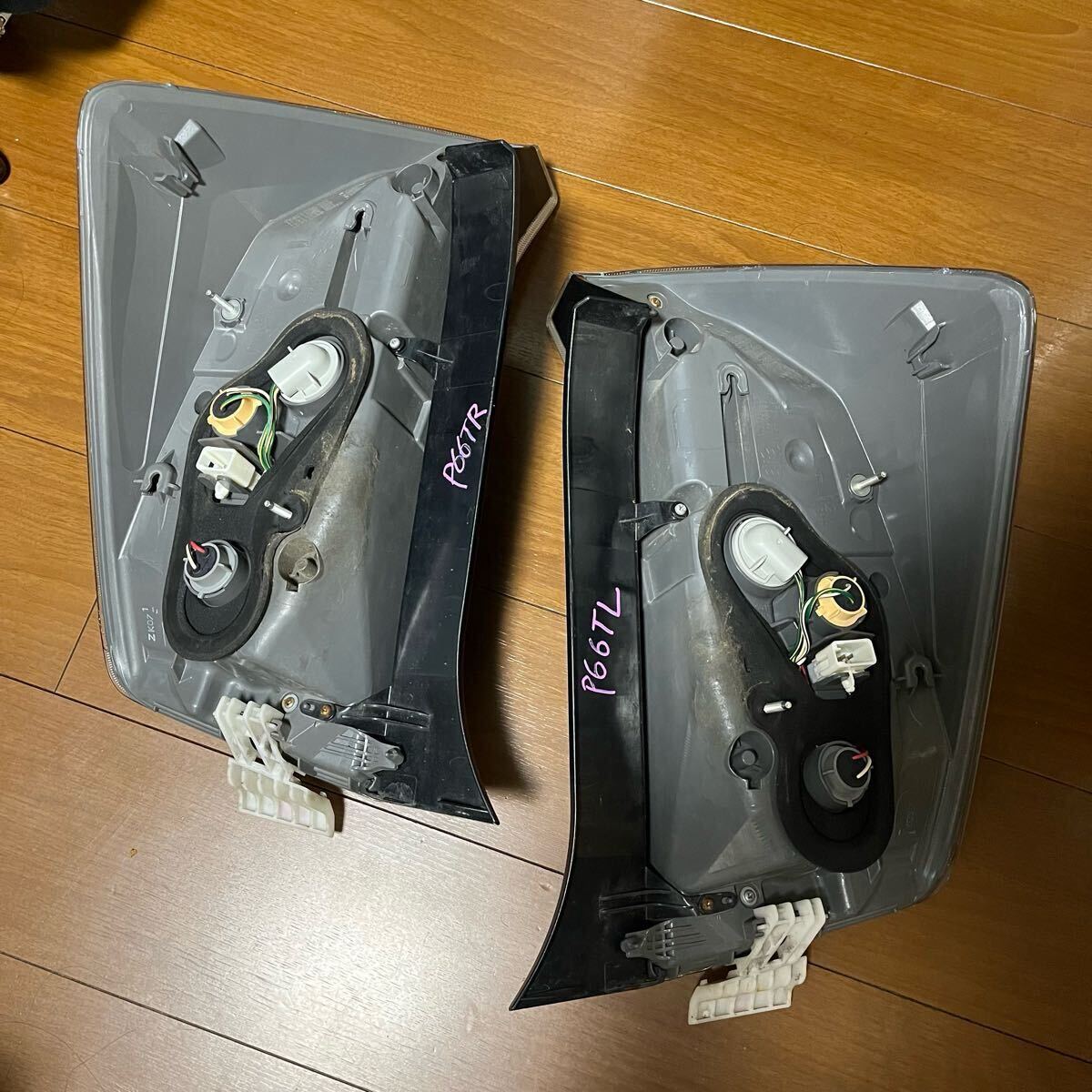 30プリウス 前期 ZVW30 純正加工USテール　STANLEY トヨタ テールランプ　クリアテール　加工テール　ワンオフ　US 左右セット _画像6