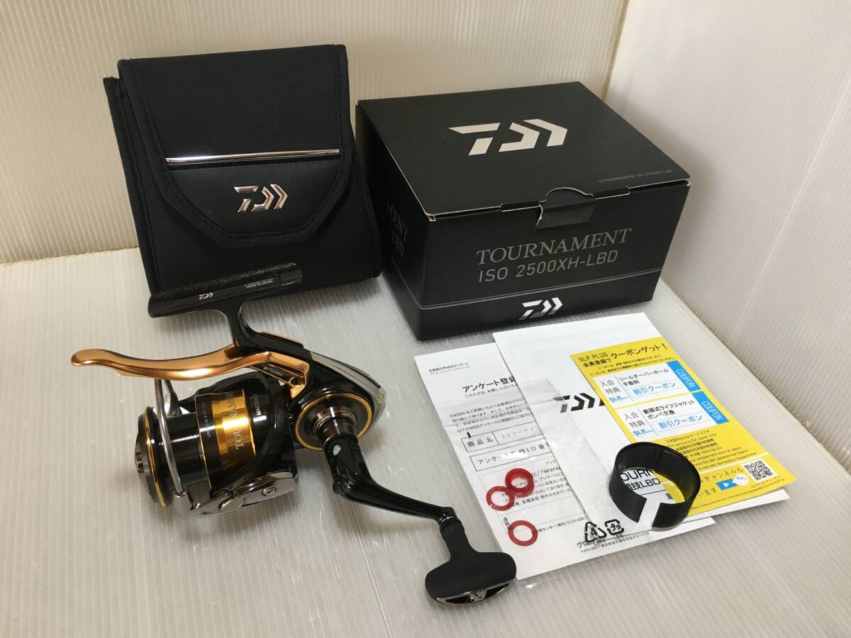 ダイワ 22 トーナメント ISO 2500XH-LBD 中古美品 TOURNAMENT