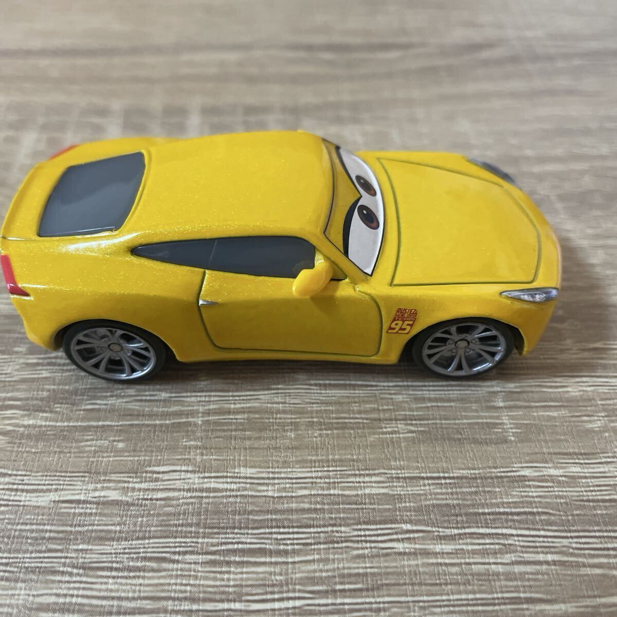 マテル カーズ CRUZ RAMIREZクルーズ ラミレス　MATTEL CARS ミニカー キャラクター 95