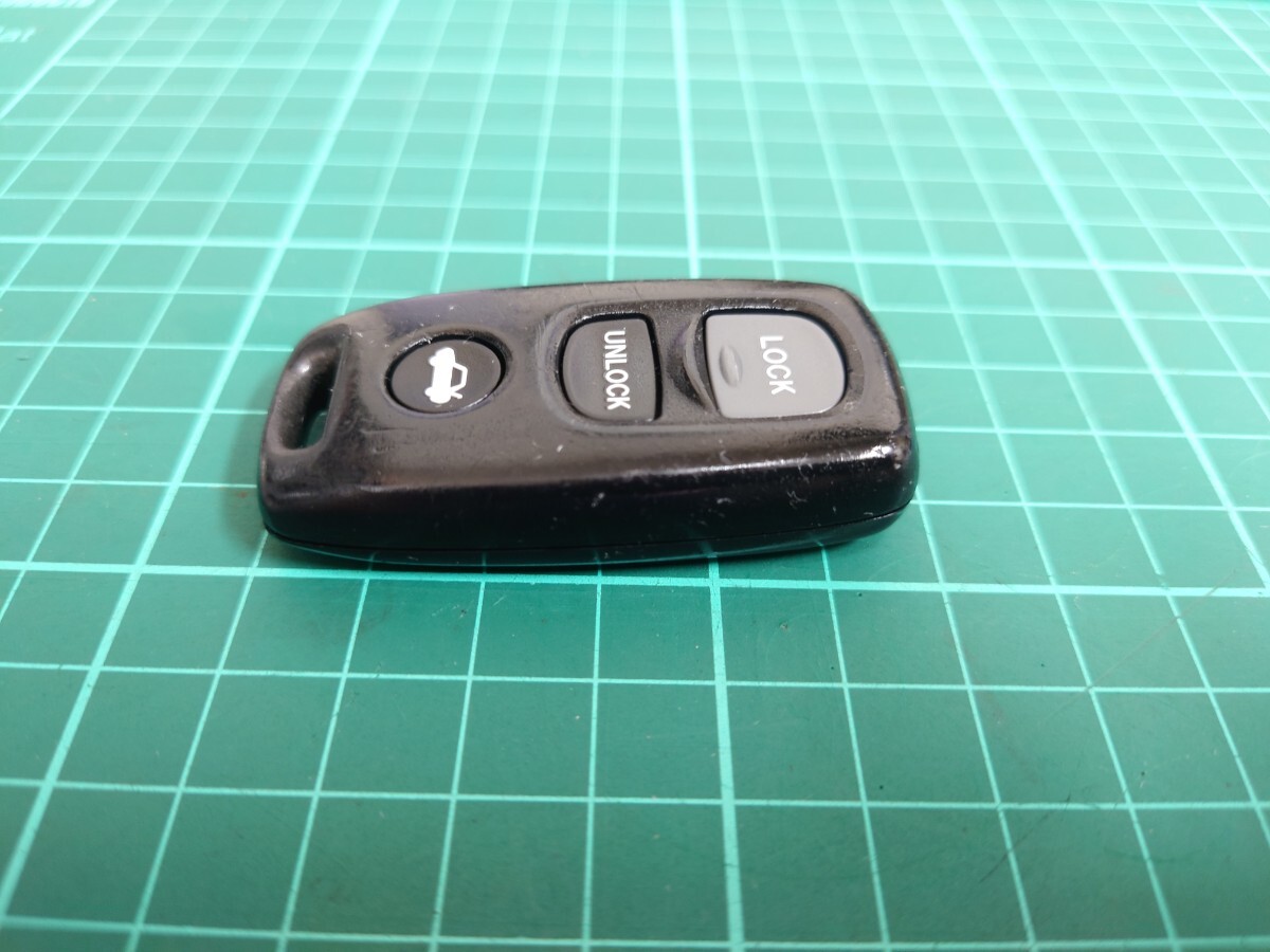 ②　マツダ　キーレス　中古品　NB6C NB8C ロードスター　SE3P RX-8　3ボタン　41803-501-43