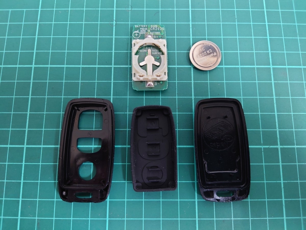 ②　マツダ　キーレス　中古品　NB6C NB8C ロードスター　SE3P RX-8　3ボタン　41803-501-43