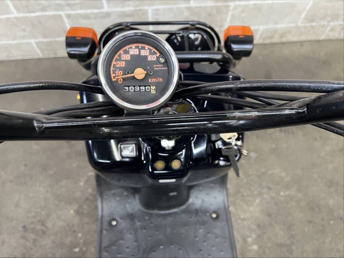 HONDA　ホンダ　ZOOMER　ズーマー　AF58　販売証明書有り　場內(nèi)走行確認(rèn)済み　エンジン始動動畫有り　売り切り　未整備　現(xiàn)狀車　バンガレ