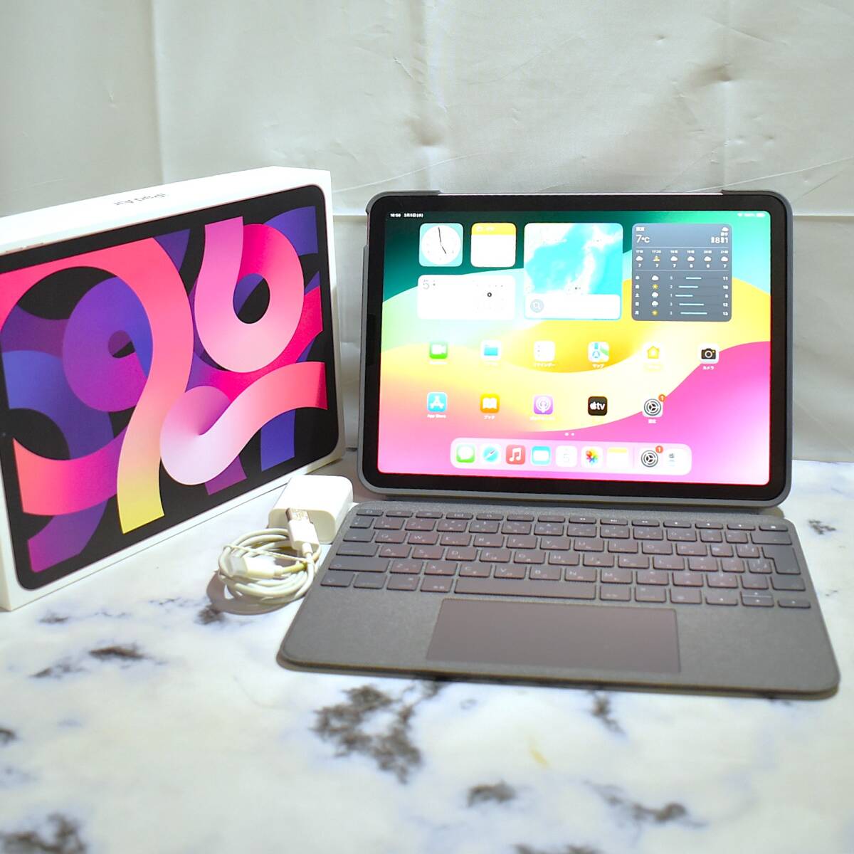 プレゼントに♪【iPad Air 4 10.9型 ローズゴールド WiFi Cellular】キーボード付/eSIM対応/オンライン学習/動画視聴/電子書籍/レシピ閲覧