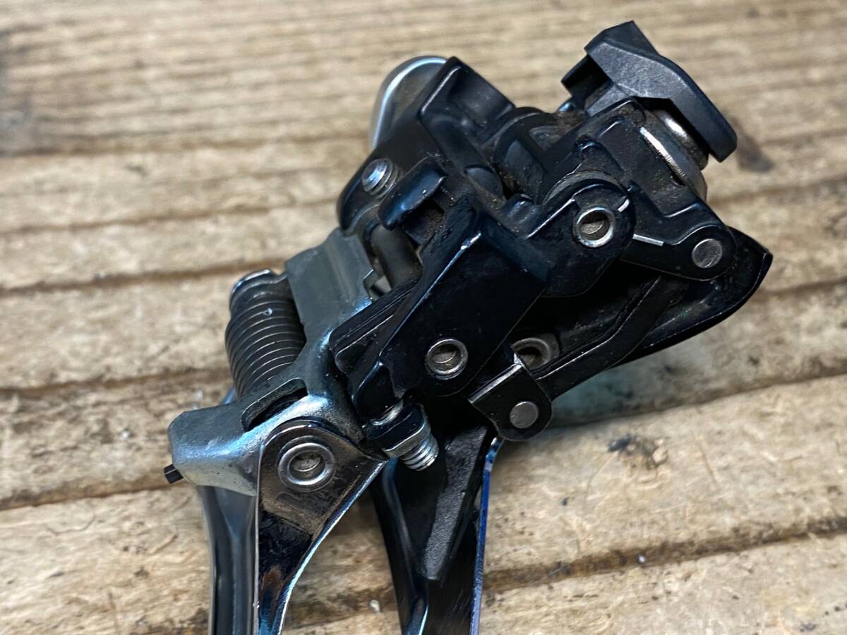IZ789 シマノ SHIMANO 105 FD-R7000 フロントディレイラー 2S 直付 ※スキッドプレート欠品