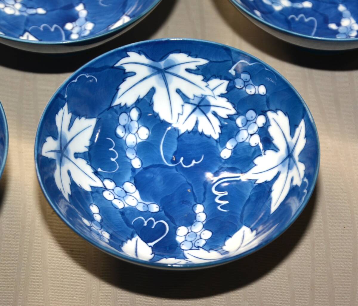 41◆初荷です ◆伊万里焼 翠山窯 染付葡萄文小付 6客 12.5cm ◆丁寧な絵付けです 高級和食器 懐石_画像7