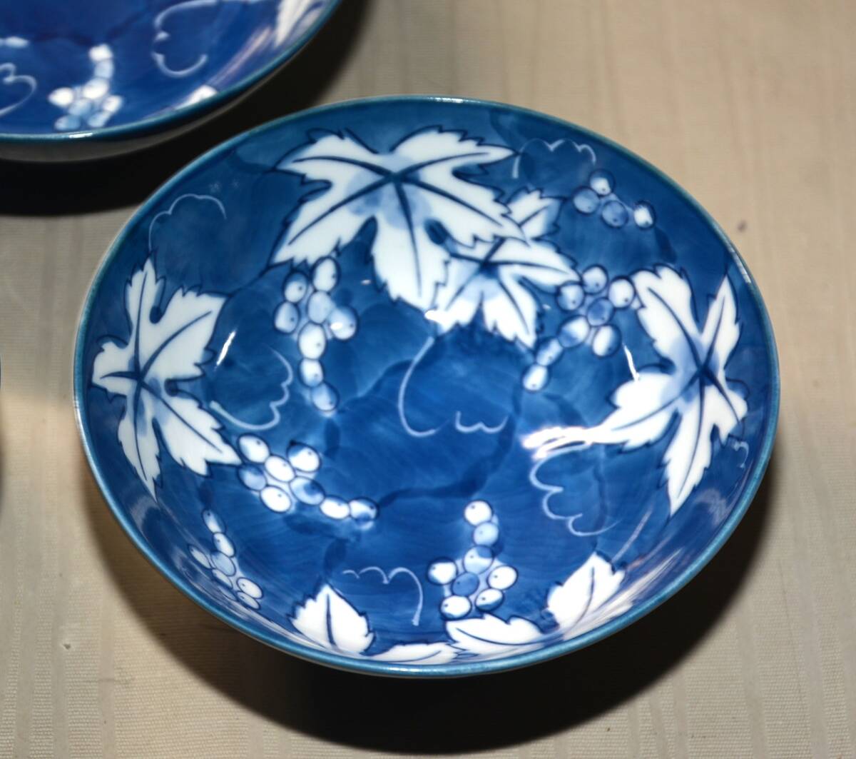 40◆初荷です ◆伊万里焼 翠山窯 染付葡萄文小付 6客 12.5cm ◆丁寧な絵付けです 高級和食器 懐石_画像7