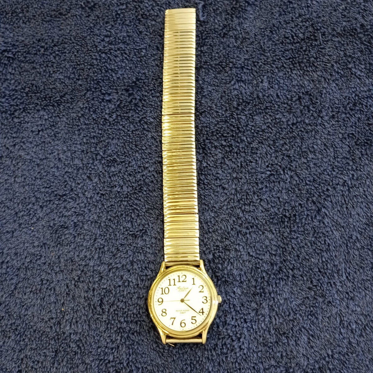 1円〜! 動作未確認商品 腕時計 Falcon QUARTZ 2035 数字ハッキリ!!