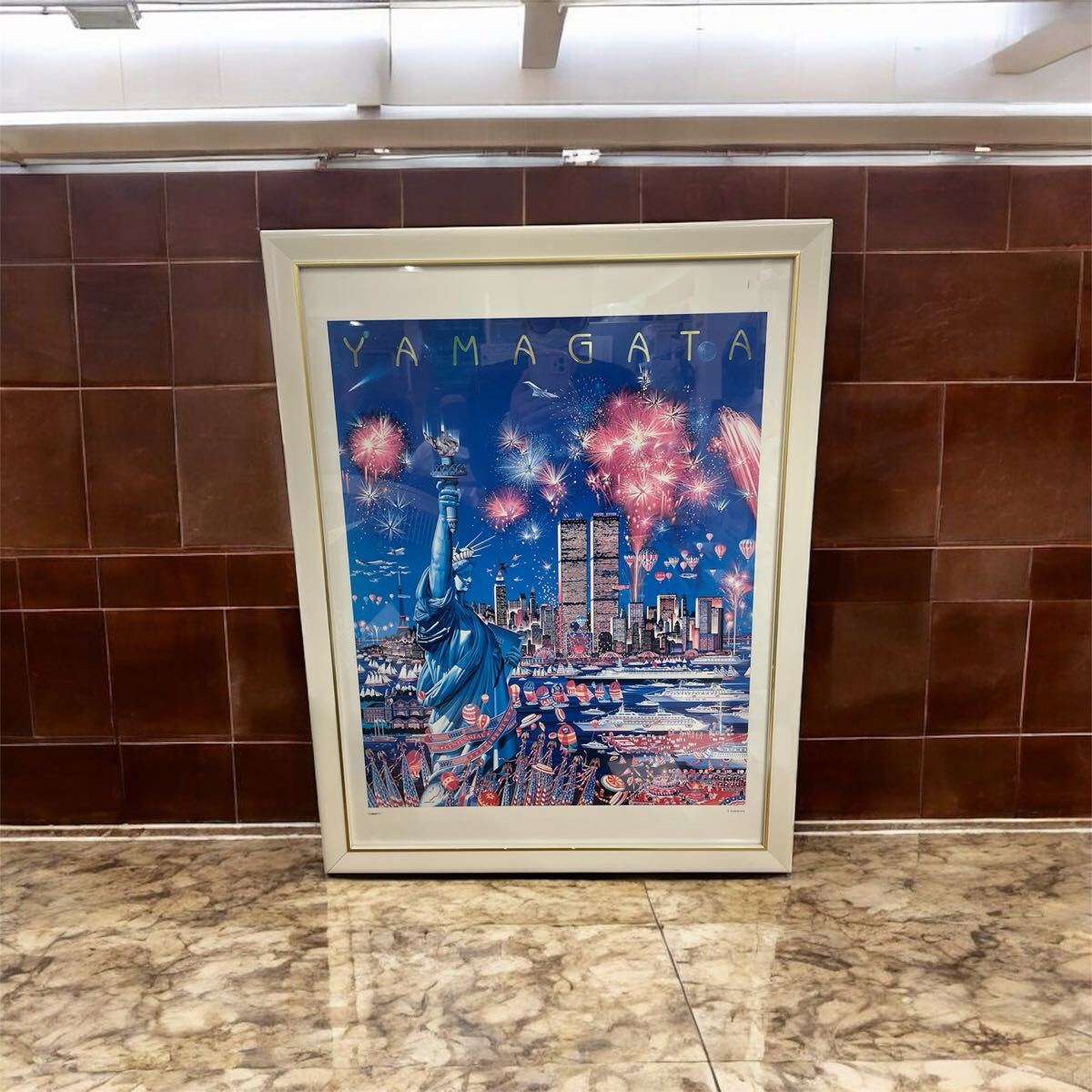 1円~ ヒロ・ヤマガタ『HAPPY BIRTHDAY LIBERTY 1986』額入りポスター・- テーマ:自由の女神と花火、祝祭的な雰囲気_画像1