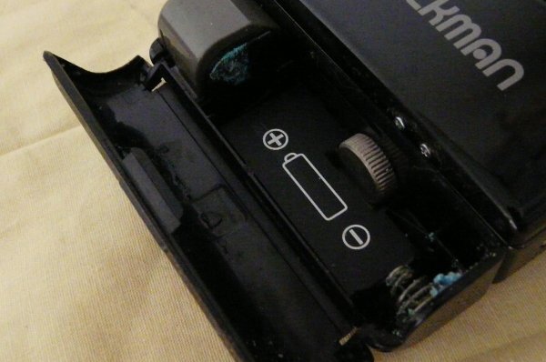 SONY ソニー WALKMAN WM-609 カセットウォークマン ポータブルプレーヤー 音楽 ブラック 黒 希少 レア レトロ I89NA