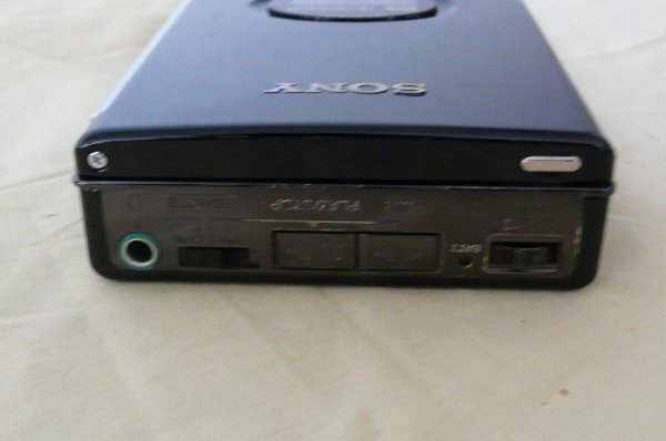 SONY ソニー WALKMAN WM-609 カセットウォークマン ポータブルプレーヤー 音楽 ブラック 黒 希少 レア レトロ I89NA