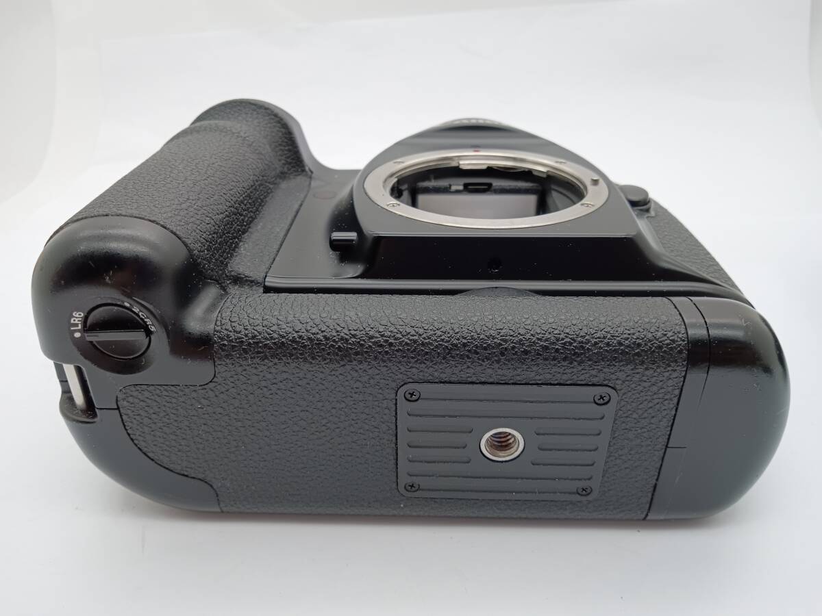  камера [ Canon EOS-1 пленочный фотоаппарат однообъективный зеркальный камера корпус работоспособность не проверялась ] поиск бирка ) коллекция хранение товар HT