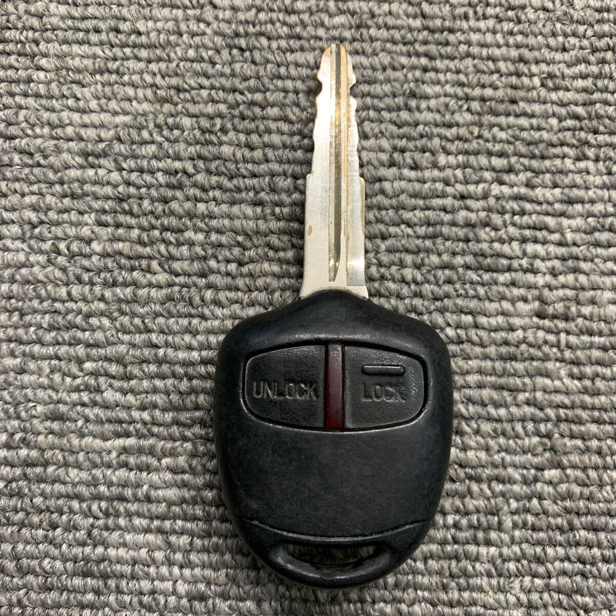 トッポ　ekワゴン等 三菱　純正　キーレス　リモコン　鍵　 2ボタン　刻印B 動作確認(rèn)済　クリック感有　赤ランプ　G299