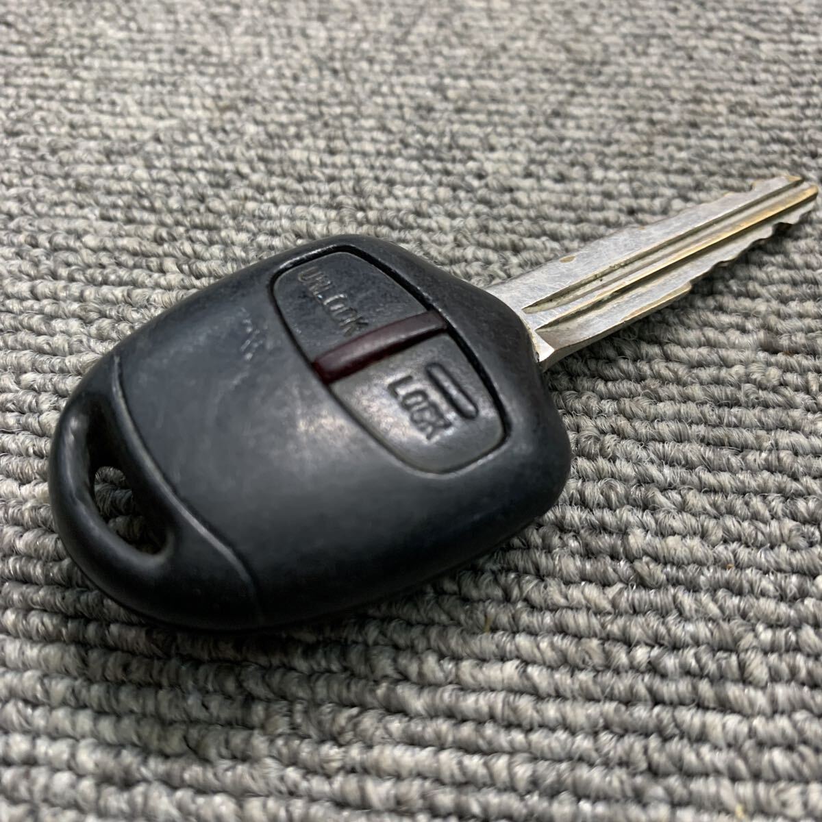 トッポ　ekワゴン等 三菱　純正　キーレス　リモコン　鍵　 2ボタン　刻印B 動作確認(rèn)済　クリック感有　赤ランプ　G299